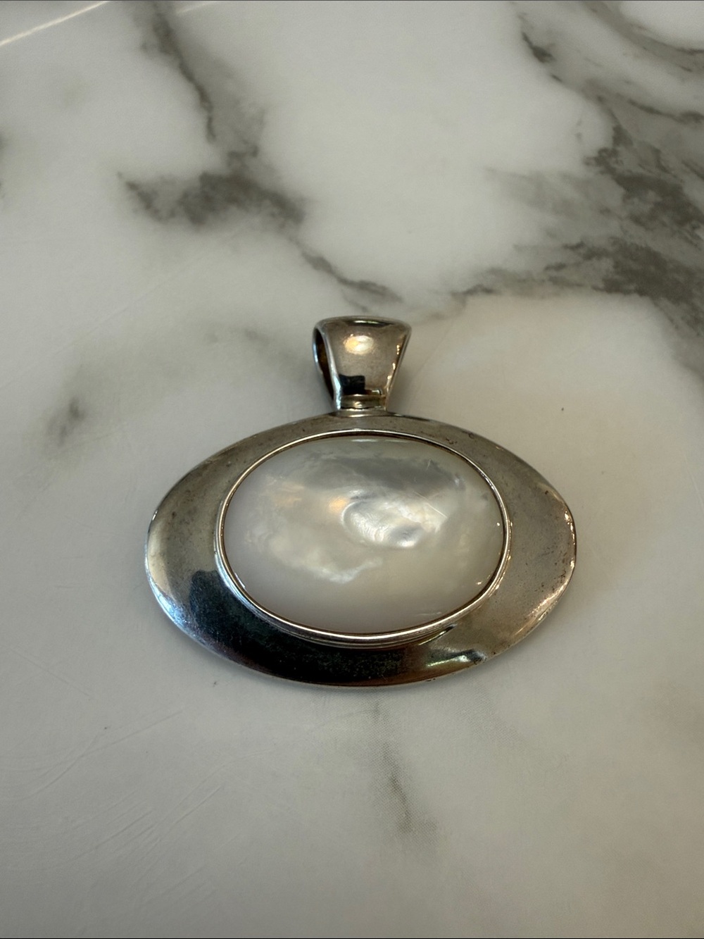 Espo vintage Sterling silver chain enhancer with mother of pearl center